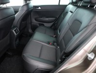 Kia Sportage  2.0 CRDi 
