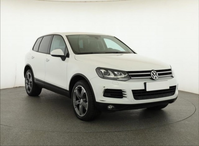 Volkswagen Touareg  3.0 TDI 