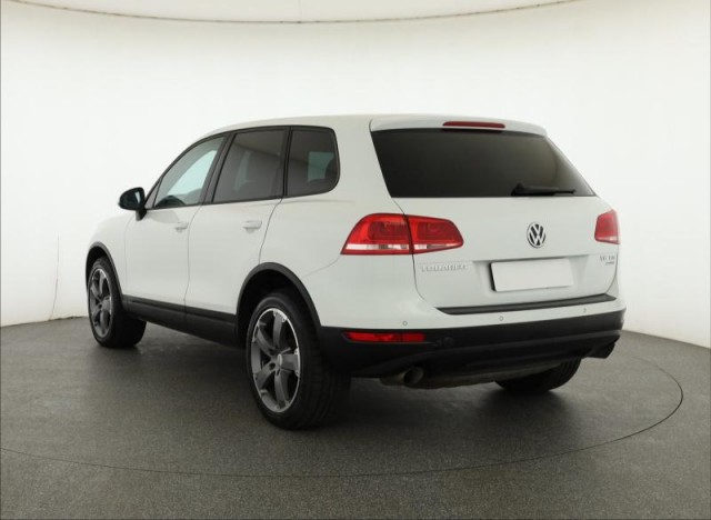 Volkswagen Touareg  3.0 TDI 