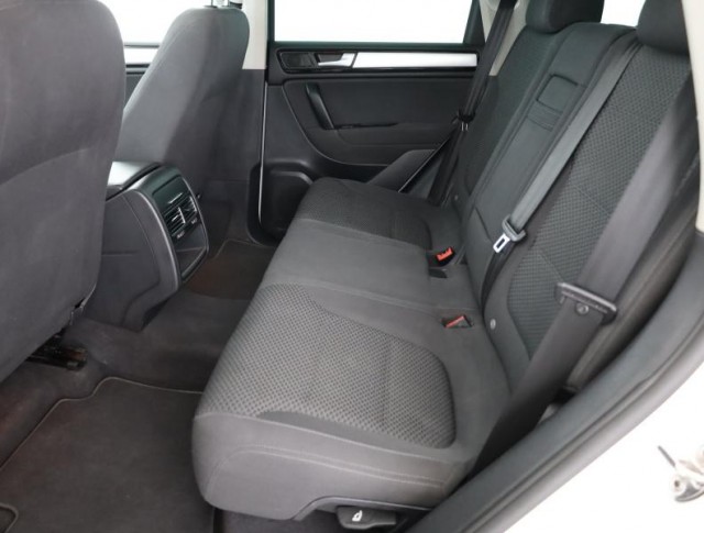 Volkswagen Touareg  3.0 TDI 