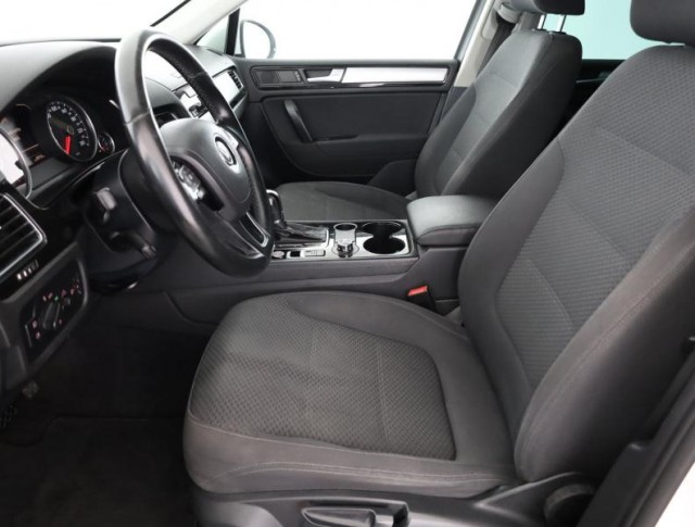 Volkswagen Touareg  3.0 TDI 