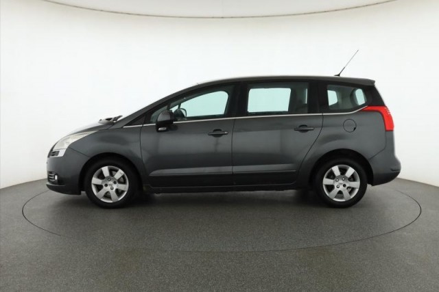 Peugeot 5008  2.0 HDI 