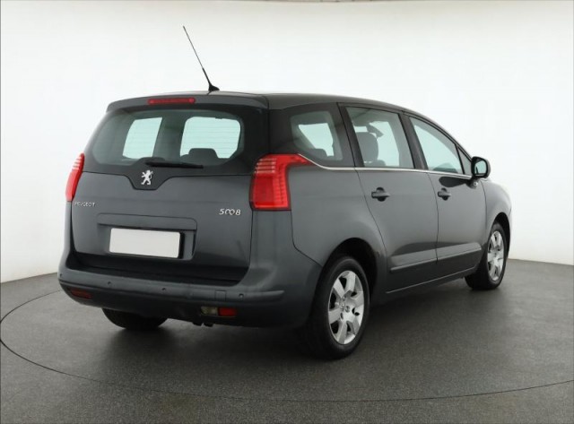 Peugeot 5008  2.0 HDI 