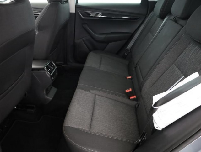 Škoda Karoq  1.5 TSI 