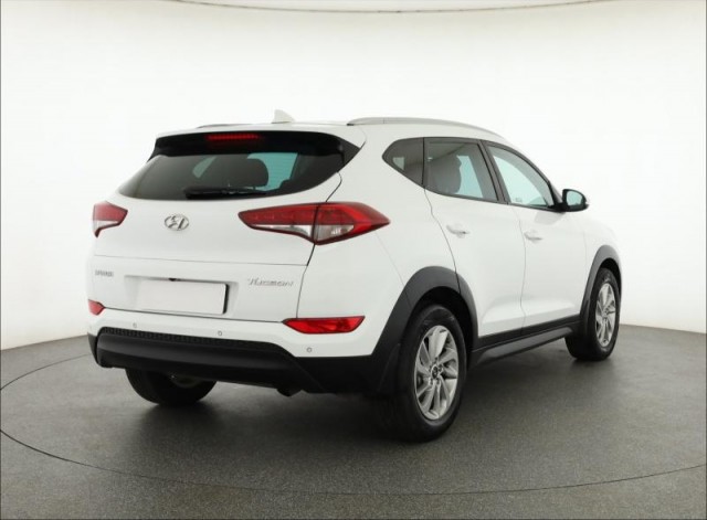 Hyundai Tucson  1.7 CRDi 