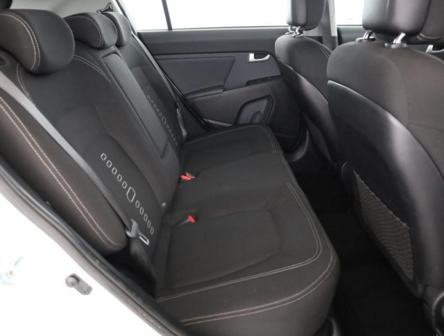 Kia Sportage  2.0 CRDi 
