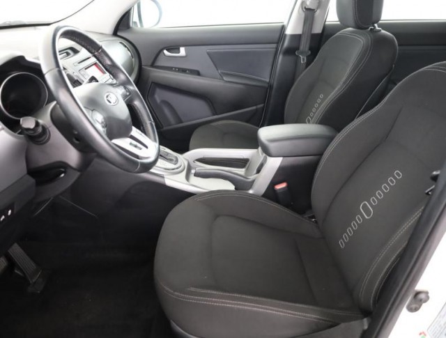 Kia Sportage  2.0 CRDi 