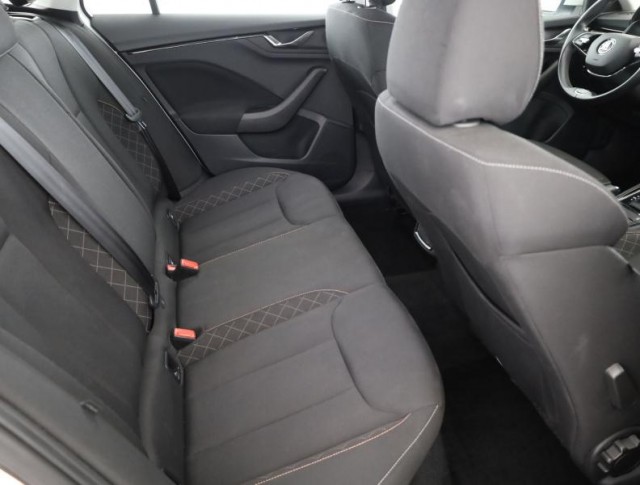 Škoda Kamiq  1.0 TSI 