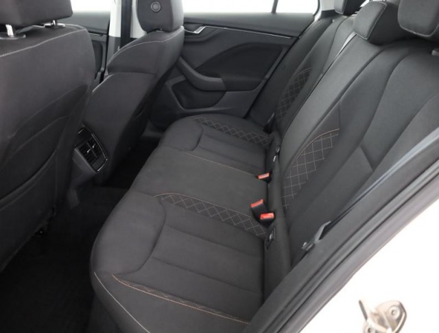 Škoda Kamiq  1.0 TSI 