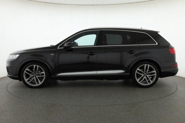 Audi Q7  3.0 TDI S-Line