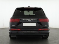 Audi Q7  3.0 TDI S-Line