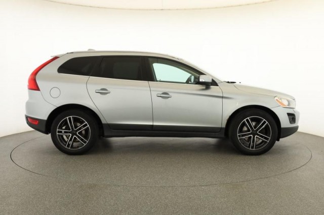 Volvo XC60  2.4 D 