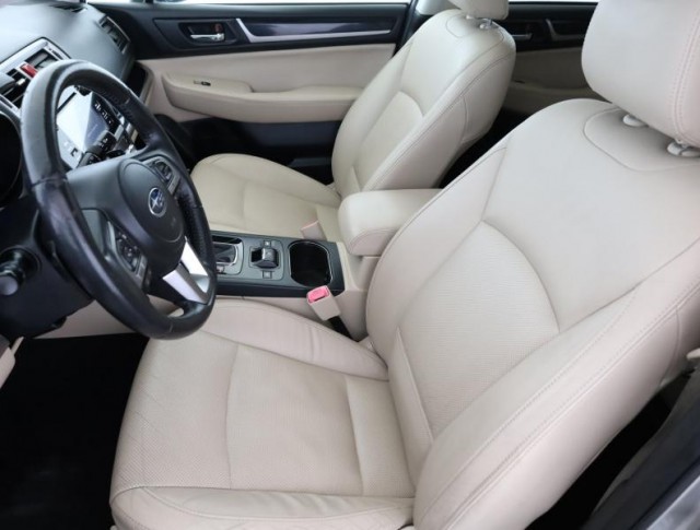 Subaru Outback  2.5 i Executive