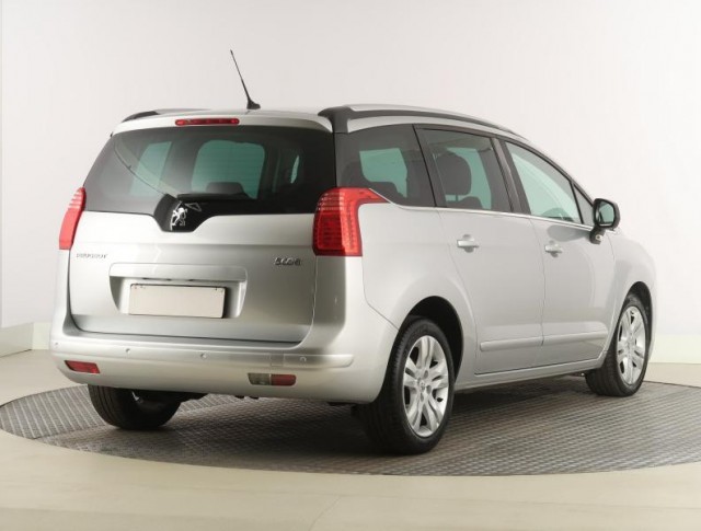 Peugeot 5008  2.0 HDI 