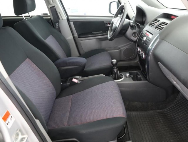 Suzuki SX4  1.6 VVT 