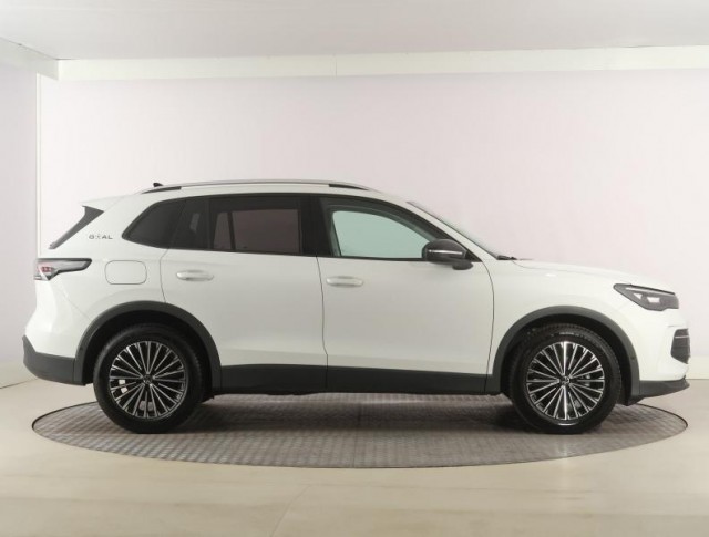 Volkswagen Tiguan  1.5 eTSI Life