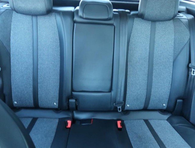 Peugeot 3008  1.6 PureTech 