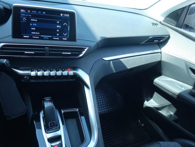 Peugeot 3008  1.6 PureTech 