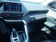 Peugeot 3008  1.6 PureTech 