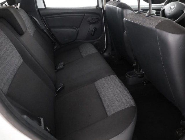 Dacia Duster  1.6 16V 