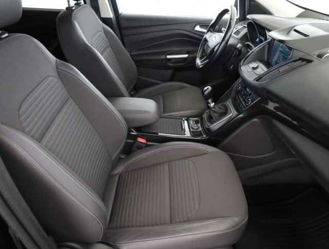 Ford Kuga  1.5 EcoBoost 