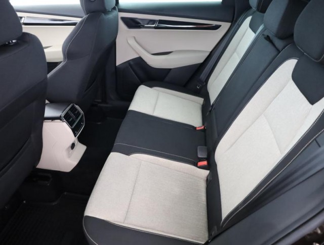 Škoda Karoq  1.6 TDI Style
