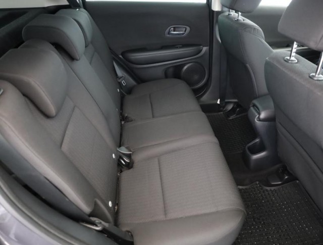 Honda HR-V  1.5 i-VTEC 