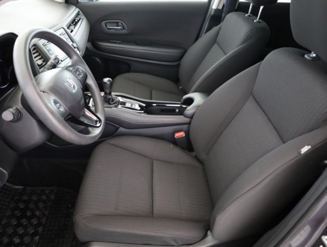 Honda HR-V  1.5 i-VTEC 