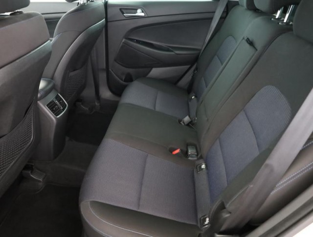 Hyundai Tucson  2.0 CRDi 