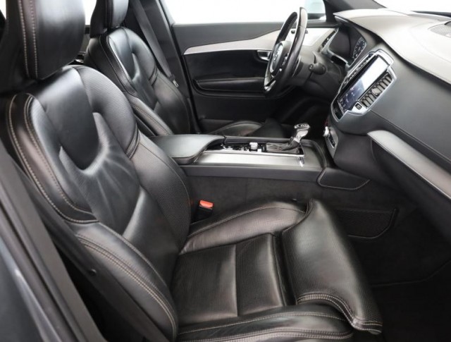 Volvo XC90  D5 AWD R-Design