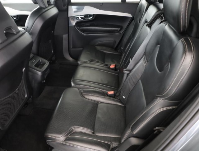 Volvo XC90  D5 AWD R-Design