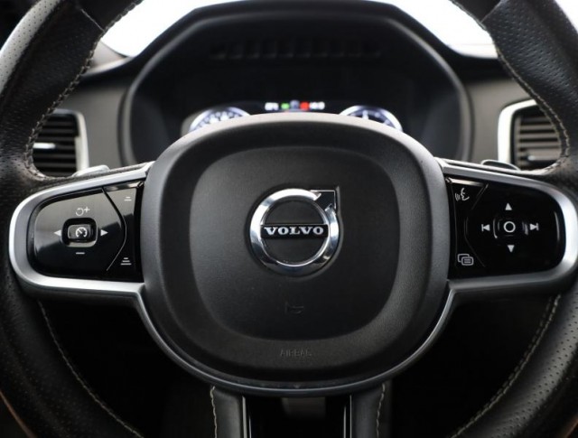 Volvo XC90  D5 AWD R-Design