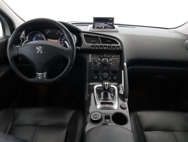 Peugeot 3008  Hybrid4 