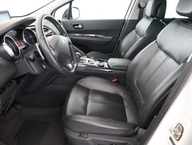 Peugeot 3008  Hybrid4 