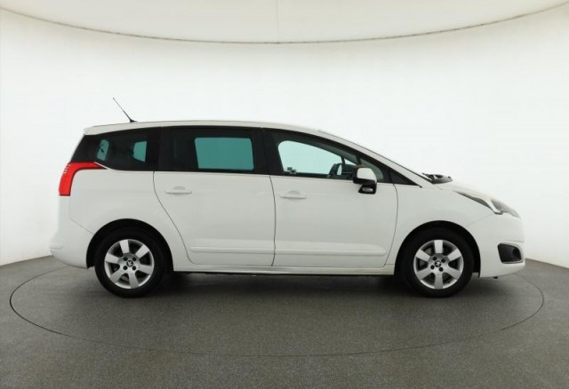 Peugeot 5008  2.0 HDI 