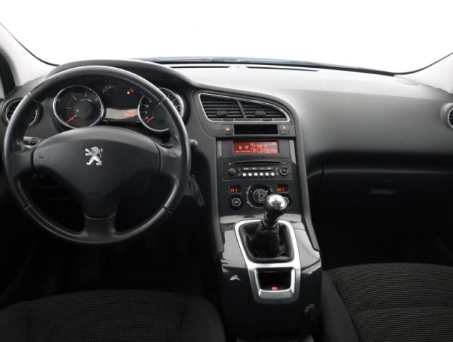 Peugeot 5008  2.0 HDI 