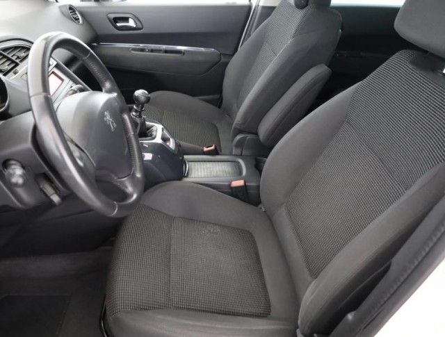 Peugeot 5008  2.0 HDI 