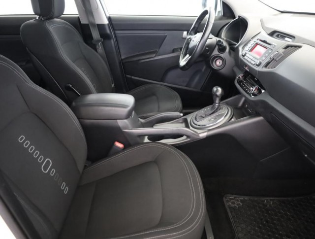 Kia Sportage  2.0 CRDi 