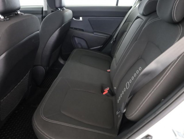 Kia Sportage  2.0 CRDi 