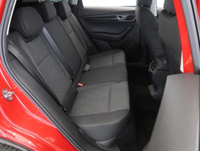 Škoda Karoq  1.0 TSI Ambition Plus