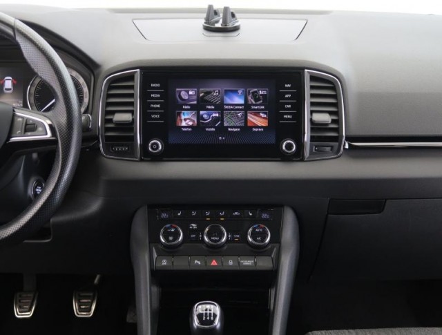 Škoda Karoq  1.0 TSI Ambition Plus