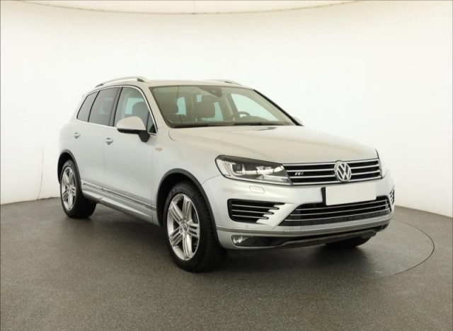 Volkswagen Touareg  3.0 TDI R-Line