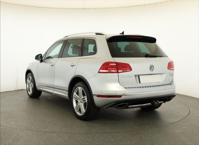 Volkswagen Touareg  3.0 TDI R-Line