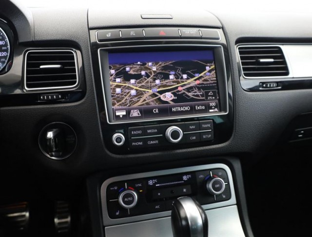 Volkswagen Touareg  3.0 TDI R-Line