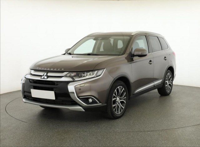 Mitsubishi Outlander  2.2 DI-D 