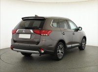 Mitsubishi Outlander  2.2 DI-D 