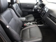 Mitsubishi Outlander  2.2 DI-D 