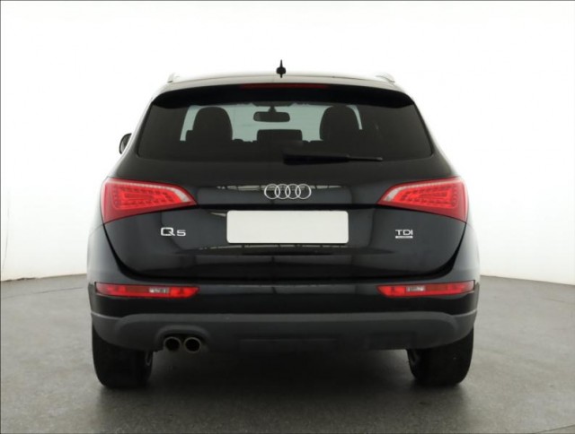 Audi Q5  2.0 TDI 