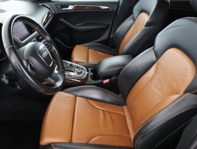 Audi Q5  2.0 TDI 