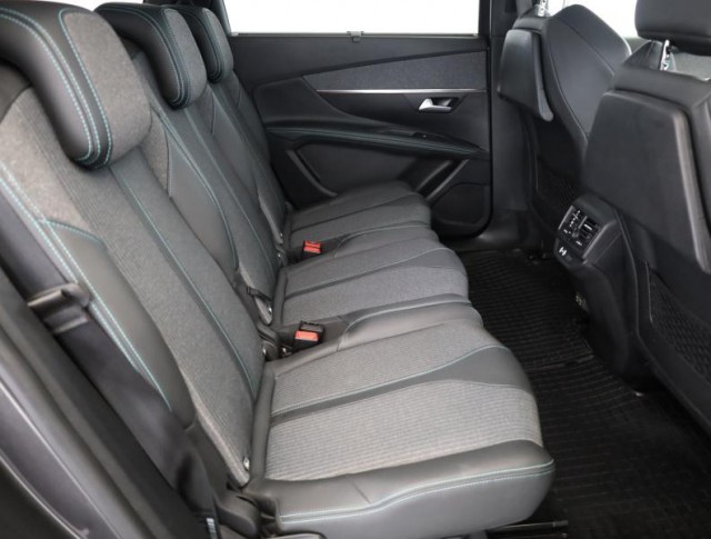 Peugeot 5008  1.5 BlueHDi 